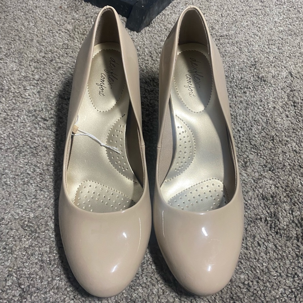 Brand new nude heels